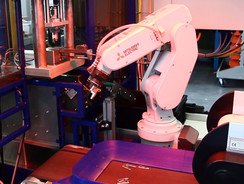 Kalibrierzelle mit Roboter, Vision für Teileerkennung